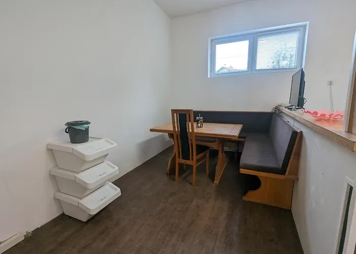 Spacious In Perfect For Long